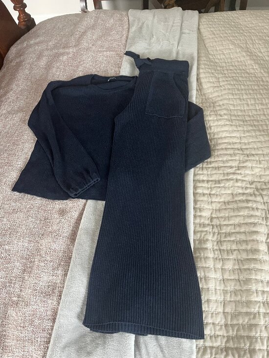 Splendid Lounge Set - Picture 1 of 5